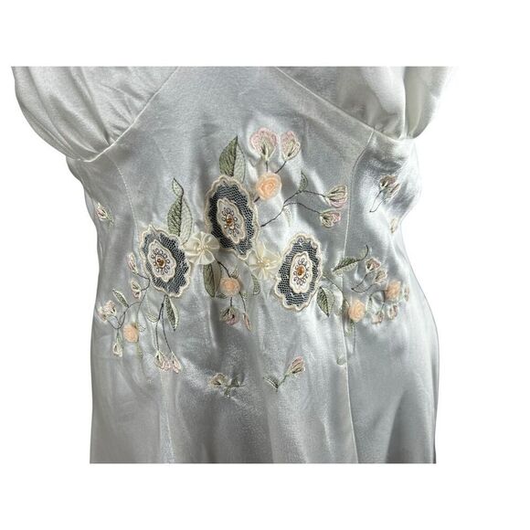 Linea Donatella XL Mrs. Embroidered flowers white Chemise Nightgown bridal - Picture 2 of 5
